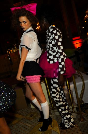Illustration for article titled Betsey Johnson Serves Up Signature Kookiness, Color, Cartwheels